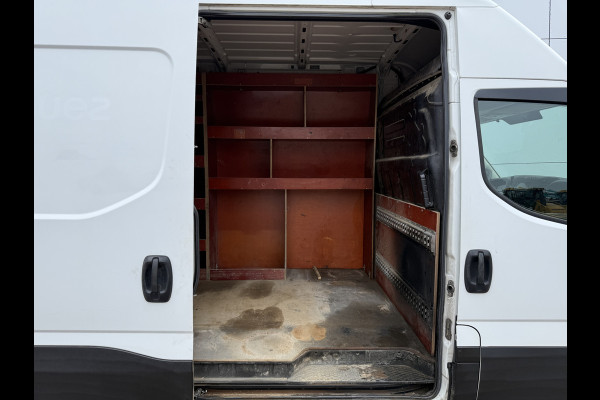 Iveco Daily 35S14 2.3 L2H2 Airco Cruise Control 3,5t Trekhaak Kastwand Inbouw