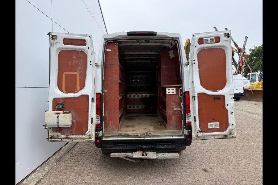 Iveco Daily 35S14 2.3 L2H2 Airco Cruise Control 3,5t Trekhaak Kastwand Inbouw