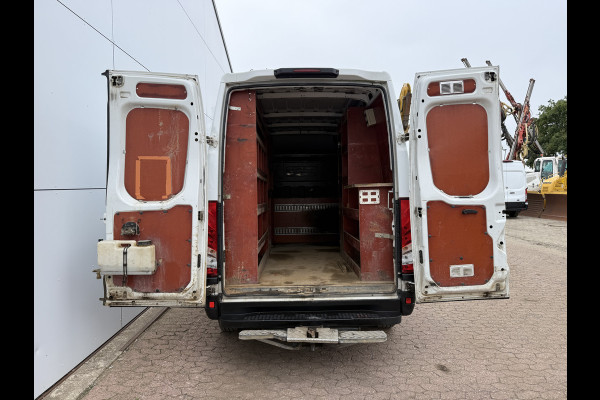 Iveco Daily 35S14 2.3 L2H2 Airco Cruise Control 3,5t Trekhaak Kastwand Inbouw