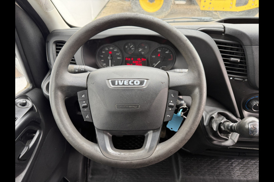 Iveco Daily 35S14 2.3 L2H2 Airco Cruise Control 3,5t Trekhaak Kastwand Inbouw