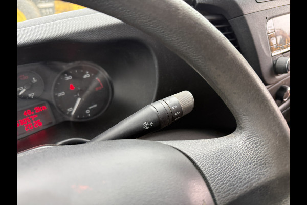 Iveco Daily 35S14 2.3 L2H2 Airco Cruise Control 3,5t Trekhaak Kastwand Inbouw