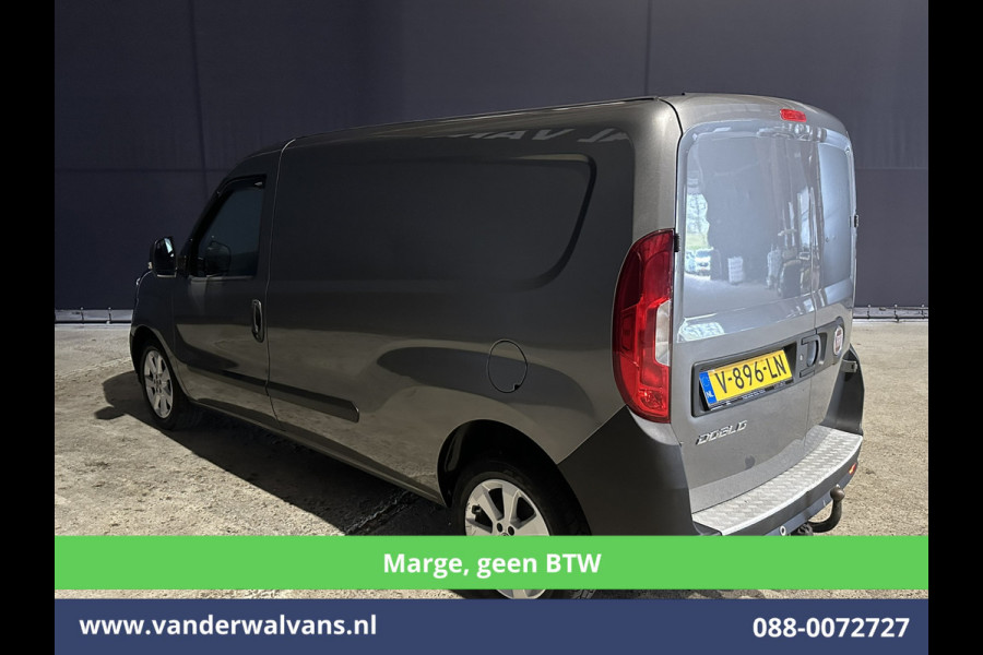 Fiat Doblò Cargo 1.6 MJ 120pk **MARGE, geen BTW** L2H1 Euro6 Airco | 3-Zits | Camera | Trekhaak | Cruisecontrol | LM Velgen Parkeersensoren, Android Auto, Bijrijdersbank