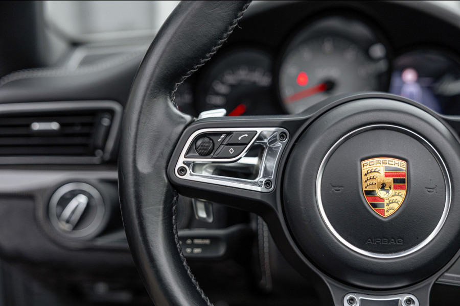 Porsche 911 3.0 Targa 4 GTS / NL-Auto / Approved garantie 06-2029 / Sportuitlaat / Navigatie / Bose