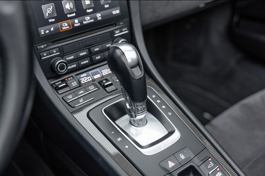 Porsche 911 3.0 Targa 4 GTS / NL-Auto / Approved garantie 06-2029 / Sportuitlaat / Navigatie / Bose