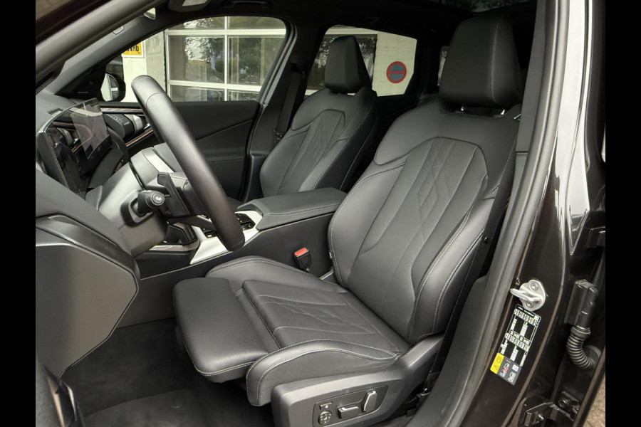 BMW X3 30e xDrive M SPORT | PANORAMA | TREKHAAK | DRIVING ASS. PROFF | ADAPT. ONDERSTEL | HARMAN KARDON |