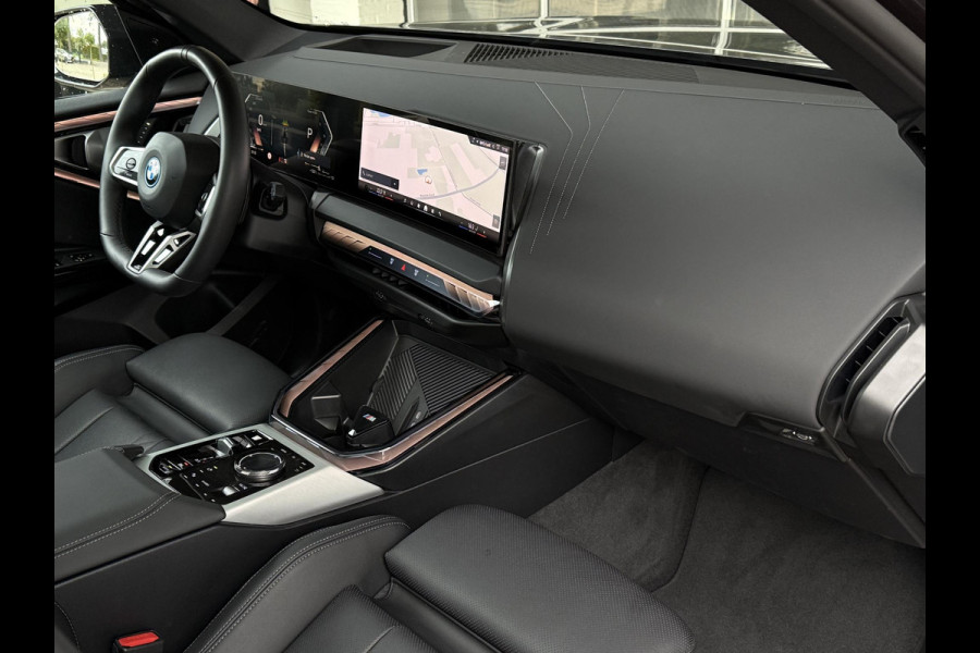 BMW X3 30e xDrive M SPORT | PANORAMA | TREKHAAK | DRIVING ASS. PROFF | ADAPT. ONDERSTEL | HARMAN KARDON |