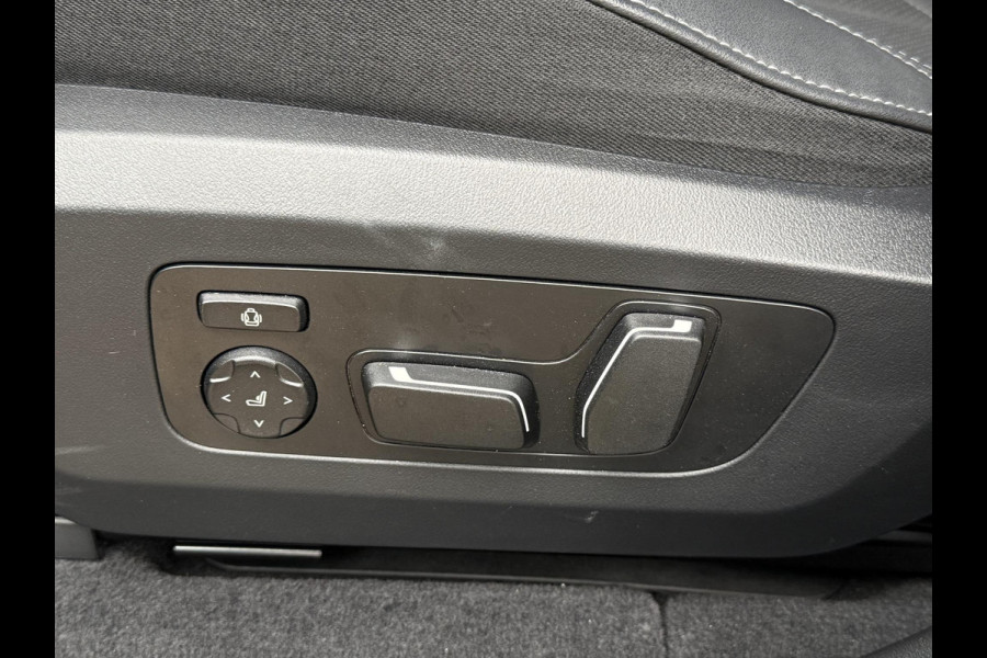 BMW X3 30e xDrive M SPORT | PANORAMA | TREKHAAK | DRIVING ASS. PROFF | ADAPT. ONDERSTEL | HARMAN KARDON |