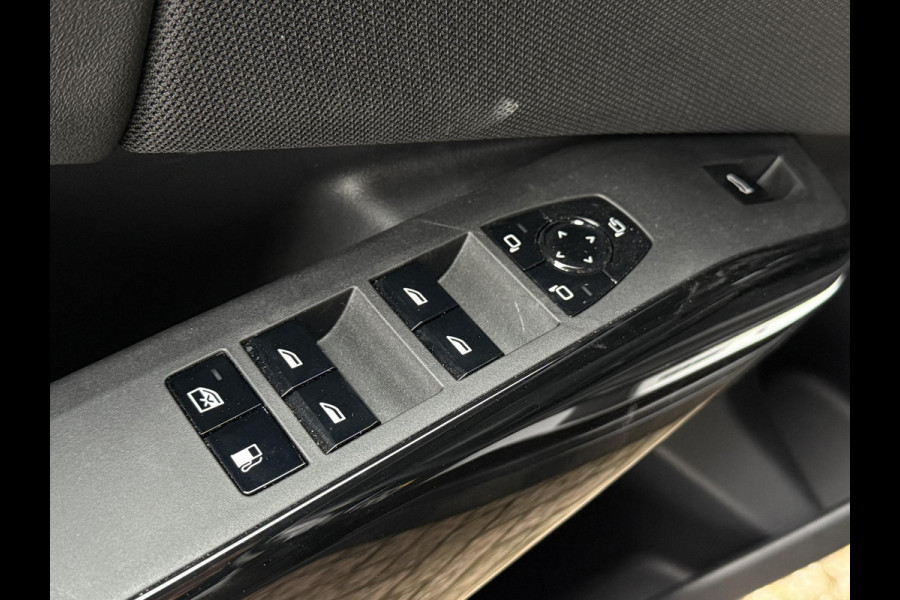 BMW X3 30e xDrive M SPORT | PANORAMA | TREKHAAK | DRIVING ASS. PROFF | ADAPT. ONDERSTEL | HARMAN KARDON |
