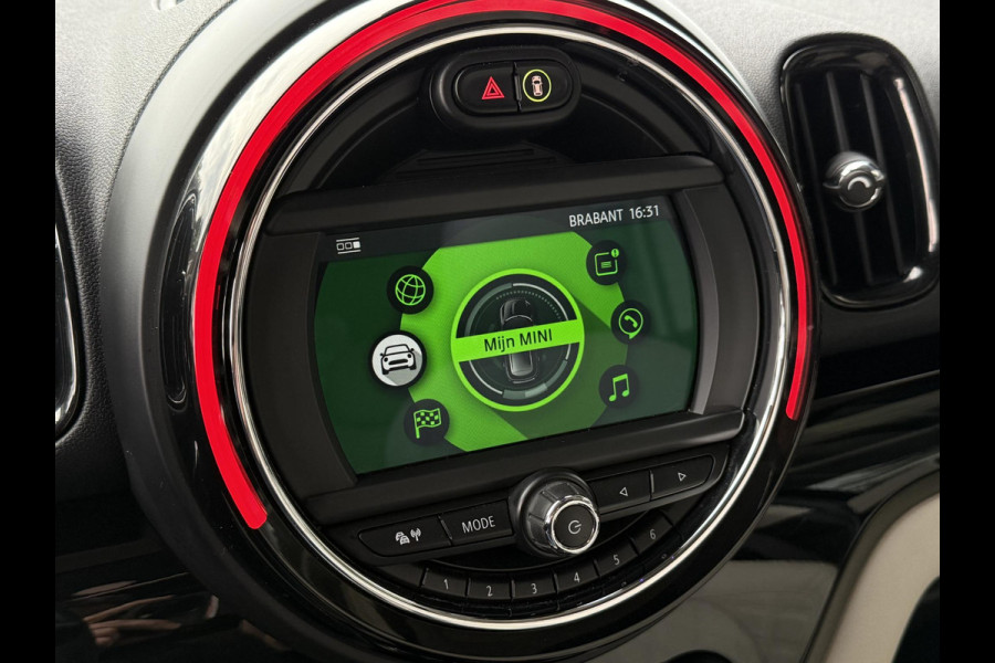 MINI Countryman 1.5 Cooper Business Edition | PANORAMA | SPORTSTOELEN | LEDER | STOELVERWARMING | ELEKTR. KOFFERKLEP |