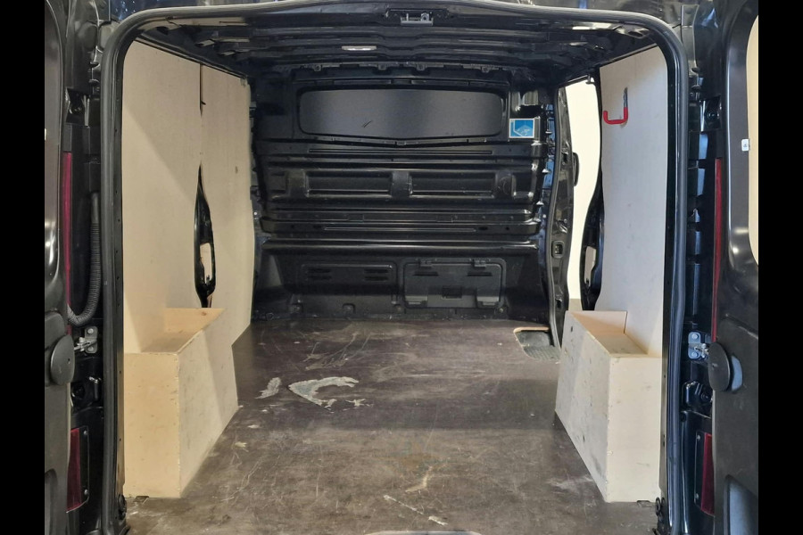 Renault Trafic 2.0 Blue dCi 150PK T30 L2H1 Advance Automaat Navigatie Airco Lichtmetalen velgen Betimmering Trekhaak Camera Parkeersensoren Dab