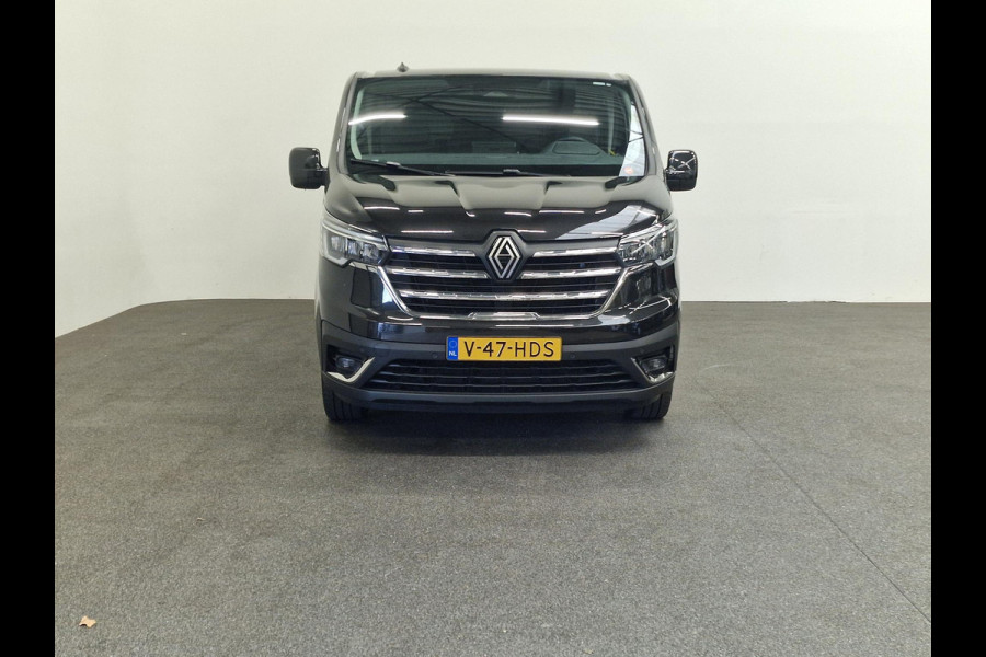 Renault Trafic 2.0 Blue dCi 150PK T30 L2H1 Advance Automaat Navigatie Airco Lichtmetalen velgen Betimmering Trekhaak Camera Parkeersensoren Dab