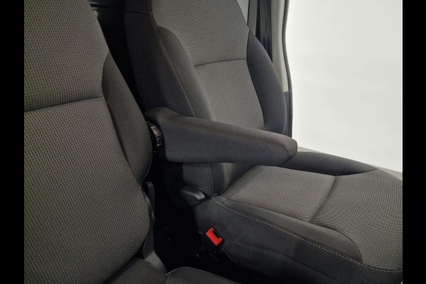 Renault Trafic 2.0 Blue dCi 150PK T30 L2H1 Advance Automaat Navigatie Airco Lichtmetalen velgen Betimmering Trekhaak Camera Parkeersensoren Dab