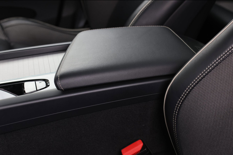 Volvo XC60 2.0 T8 Plug-in hybrid AWD R-Design *Pano*H/K*Luchtvering*Trekhaak*