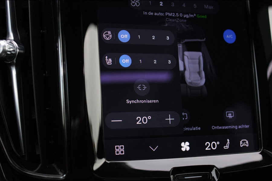 Volvo XC60 2.0 T8 Plug-in hybrid AWD R-Design *Pano*H/K*Luchtvering*Trekhaak*