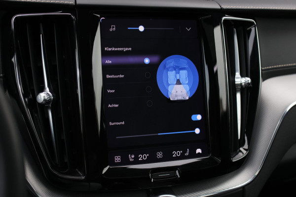 Volvo XC60 2.0 T8 Plug-in hybrid AWD R-Design *Pano*H/K*Luchtvering*Trekhaak*