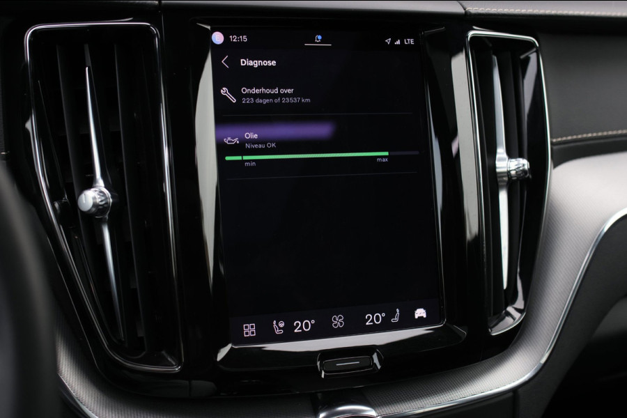 Volvo XC60 2.0 T8 Plug-in hybrid AWD R-Design *Pano*H/K*Luchtvering*Trekhaak*