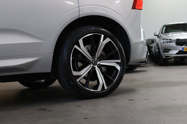 Volvo XC60 2.0 T8 Plug-in hybrid AWD R-Design *Pano*H/K*Luchtvering*Trekhaak*