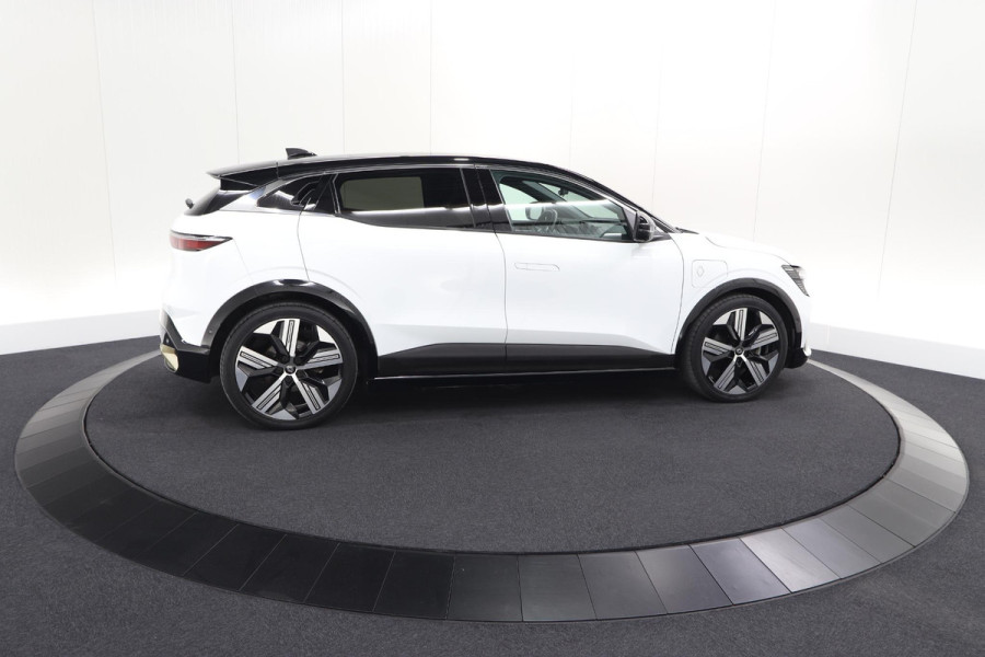 Renault Mégane E-Tech EV60 Optimum Charge Iconic | 360 Camera | Harman Kardon | Stoelmassage | Dodehoekdetectie | SOH 93,1%