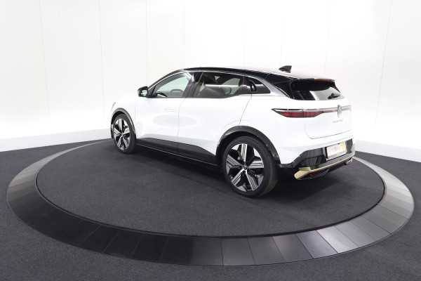 Renault Mégane E-Tech EV60 Optimum Charge Iconic | 360 Camera | Harman Kardon | Stoelmassage | Dodehoekdetectie | SOH 93,1%
