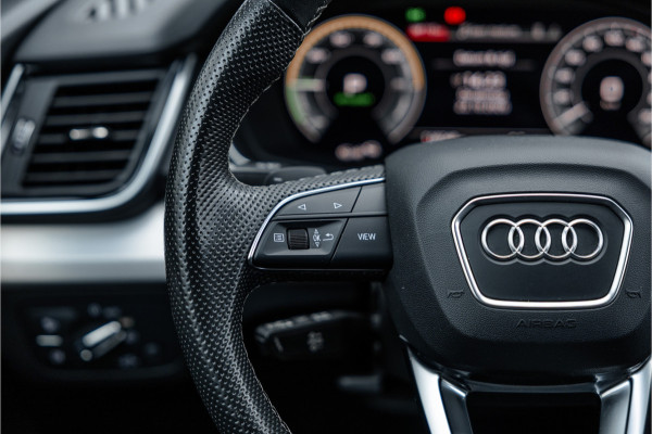Audi Q5 55 TFSI e S edition Competition RS Stoelen / B&O Audio / Camera / 20 inch / S-Line /