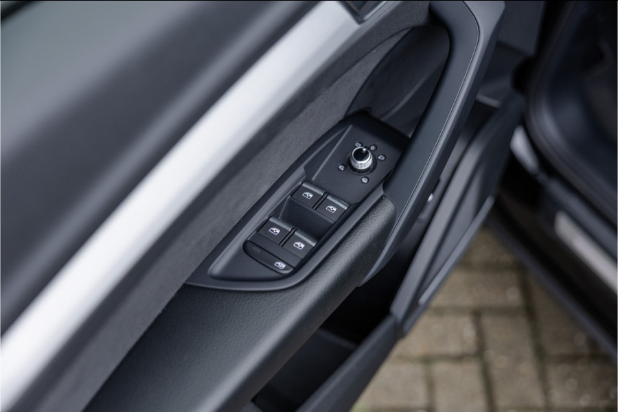 Audi Q5 55 TFSI e S edition Competition RS Stoelen / B&O Audio / Camera / 20 inch / S-Line /