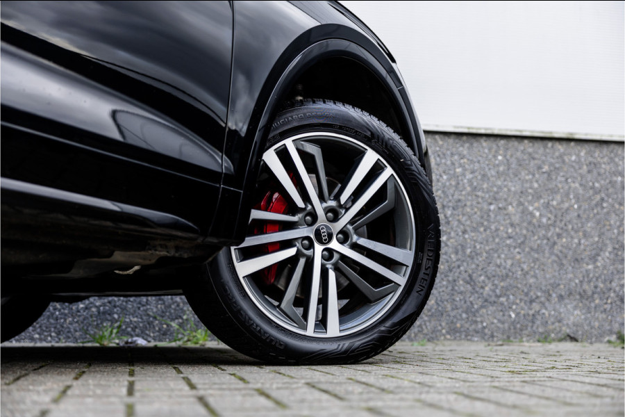 Audi Q5 55 TFSI e S edition Competition RS Stoelen / B&O Audio / Camera / 20 inch / S-Line /