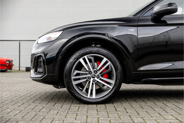 Audi Q5 55 TFSI e S edition Competition RS Stoelen / B&O Audio / Camera / 20 inch / S-Line /