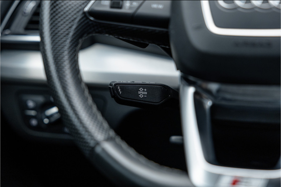 Audi Q5 55 TFSI e S edition Competition RS Stoelen / B&O Audio / Camera / 20 inch / S-Line /