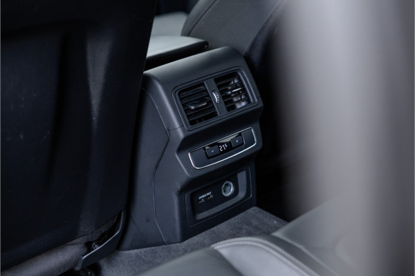 Audi Q5 55 TFSI e S edition Competition RS Stoelen / B&O Audio / Camera / 20 inch / S-Line /