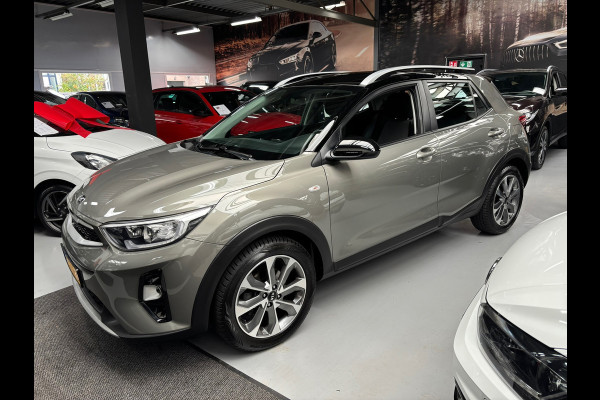 Kia Stonic 1.0 T-GDi DynamicLine / Camera