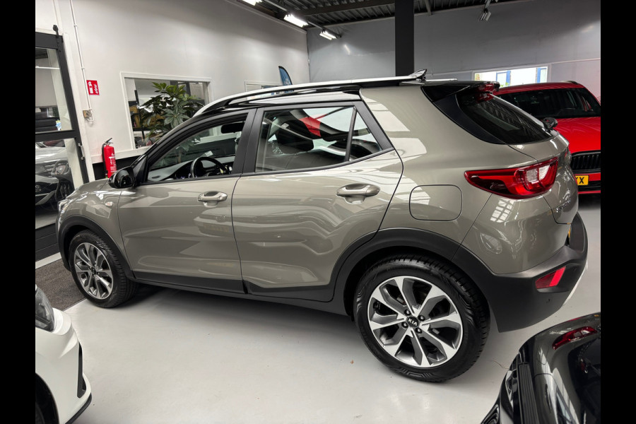 Kia Stonic 1.0 T-GDi DynamicLine / Camera