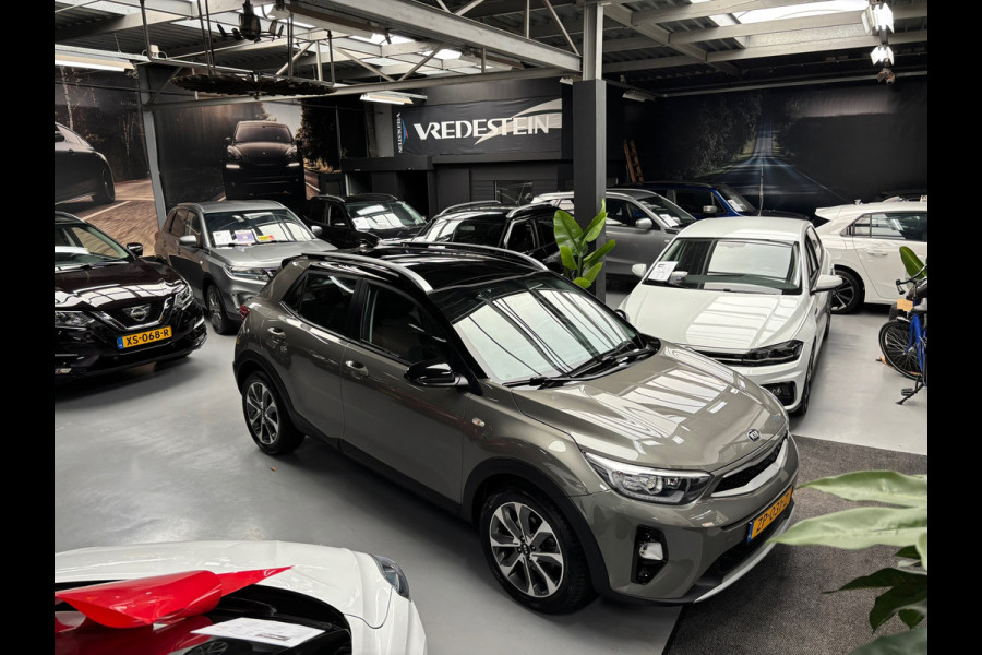Kia Stonic 1.0 T-GDi DynamicLine / Camera