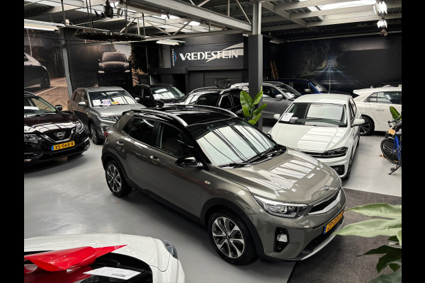 Kia Stonic 1.0 T-GDi DynamicLine / Camera