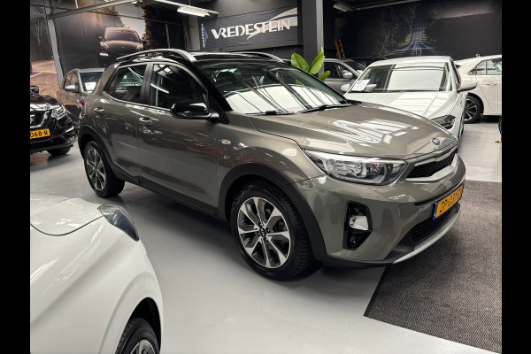 Kia Stonic 1.0 T-GDi DynamicLine / Camera