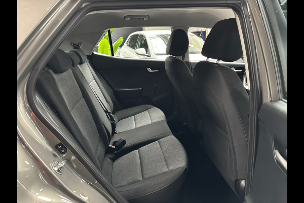 Kia Stonic 1.0 T-GDi DynamicLine / Camera