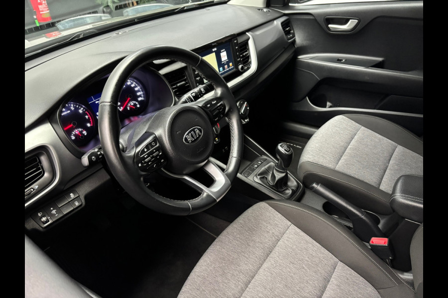 Kia Stonic 1.0 T-GDi DynamicLine / Camera