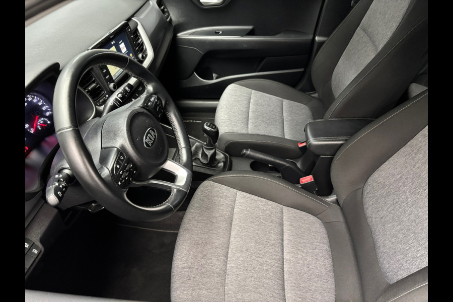 Kia Stonic 1.0 T-GDi DynamicLine / Camera