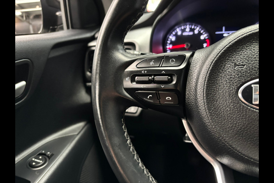 Kia Stonic 1.0 T-GDi DynamicLine / Camera