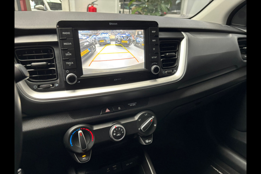 Kia Stonic 1.0 T-GDi DynamicLine / Camera