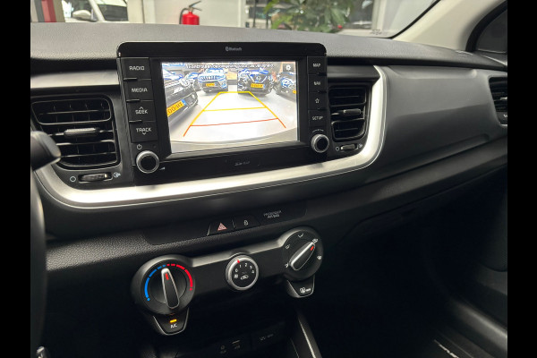 Kia Stonic 1.0 T-GDi DynamicLine / Camera