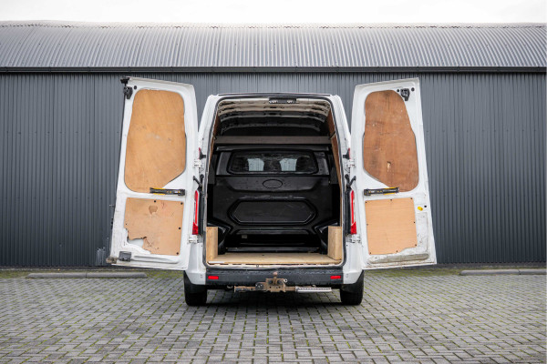 Ford Transit Custom 2.0 EcoBlue L2H1 | DC 5-Zits | 1e Eigenaar | Cruise | PDC | Stoelverw. | Airco | Trekhaak