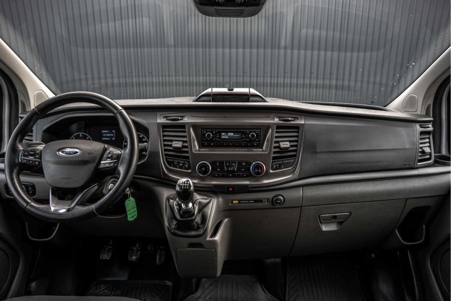 Ford Transit Custom 2.0 EcoBlue L2H1 | DC 5-Zits | 1e Eigenaar | Cruise | PDC | Stoelverw. | Airco | Trekhaak