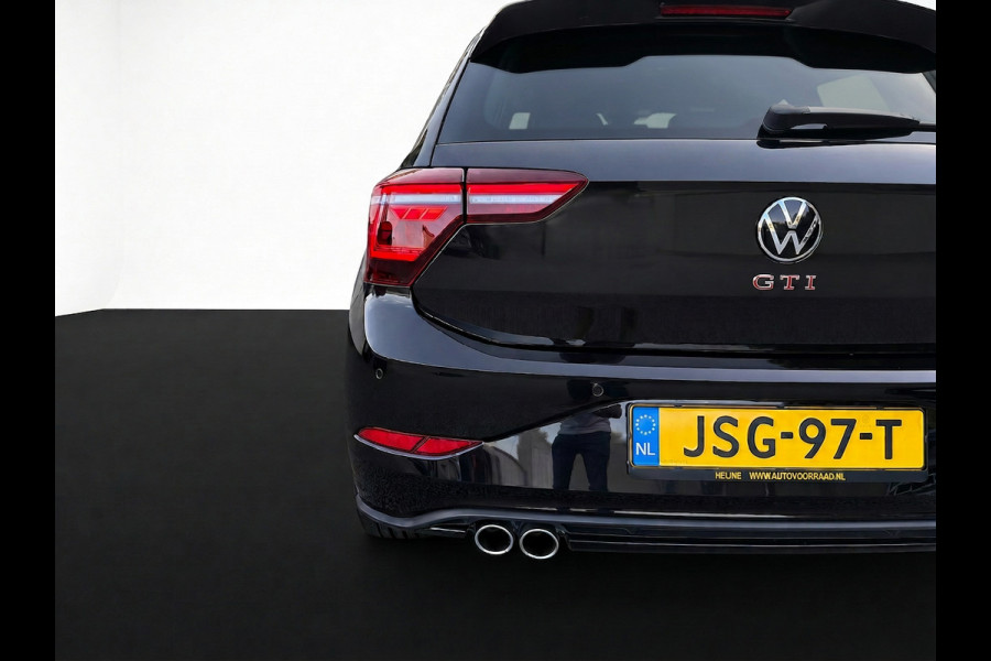 Volkswagen Polo 2.0 TSI GTI TSI 210PK DSG GTI-SPORT IQ-LIGHT/PDC/CARPLAY