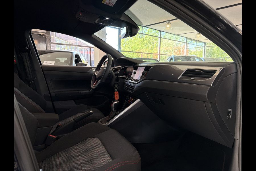 Volkswagen Polo 2.0 TSI GTI TSI 210PK DSG GTI-SPORT IQ-LIGHT/PDC/CARPLAY