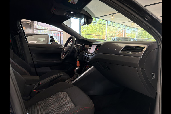 Volkswagen Polo 2.0 TSI GTI TSI 210PK DSG GTI-SPORT IQ-LIGHT/PDC/CARPLAY