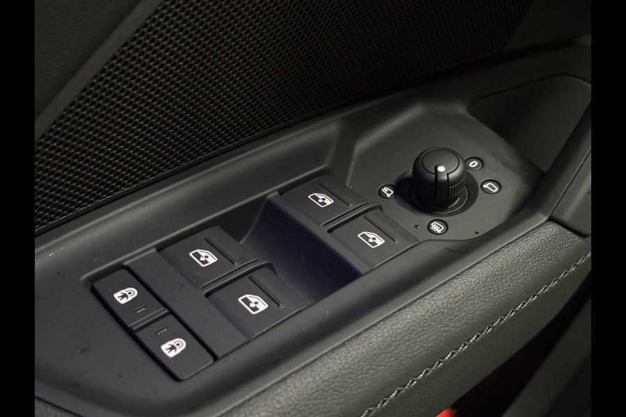 Audi A3 Sportback 35 TFSI 3x S Line Pano|Sfeerv|B&O|KeylessGo