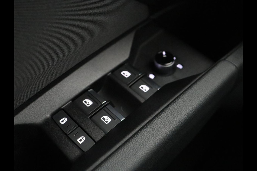 Audi Q4 e-tron 40 Advanced edition 77 kWh | SOH 96,2 % | Achteruitrijcamera | Trekhaak | Cruisecontrol adaptief | Virtual display | Elektrische achterklep