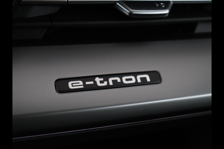 Audi Q4 e-tron 40 Advanced edition 77 kWh | SOH 96,2 % | Achteruitrijcamera | Trekhaak | Cruisecontrol adaptief | Virtual display | Elektrische achterklep