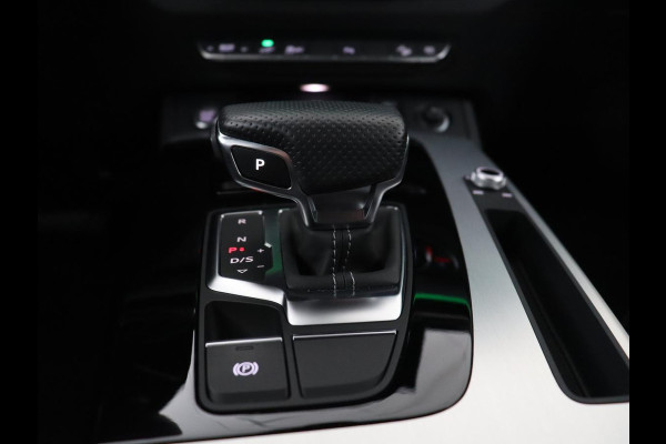 Audi Q5 Sportback 55 TFSI e S Edition S-Line | SOH 98,6 % | Achteruitrij camera | Adaptieve cruise controle | 3 zone Climate | Navigatie | Apple carplay | S-Line |
