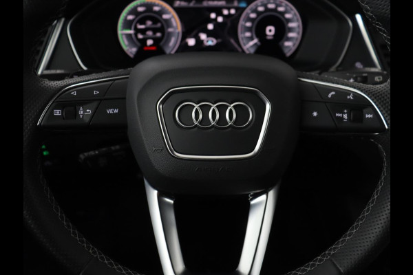 Audi Q5 Sportback 55 TFSI e S Edition S-Line | SOH 98,6 % | Achteruitrij camera | Adaptieve cruise controle | 3 zone Climate | Navigatie | Apple carplay | S-Line |